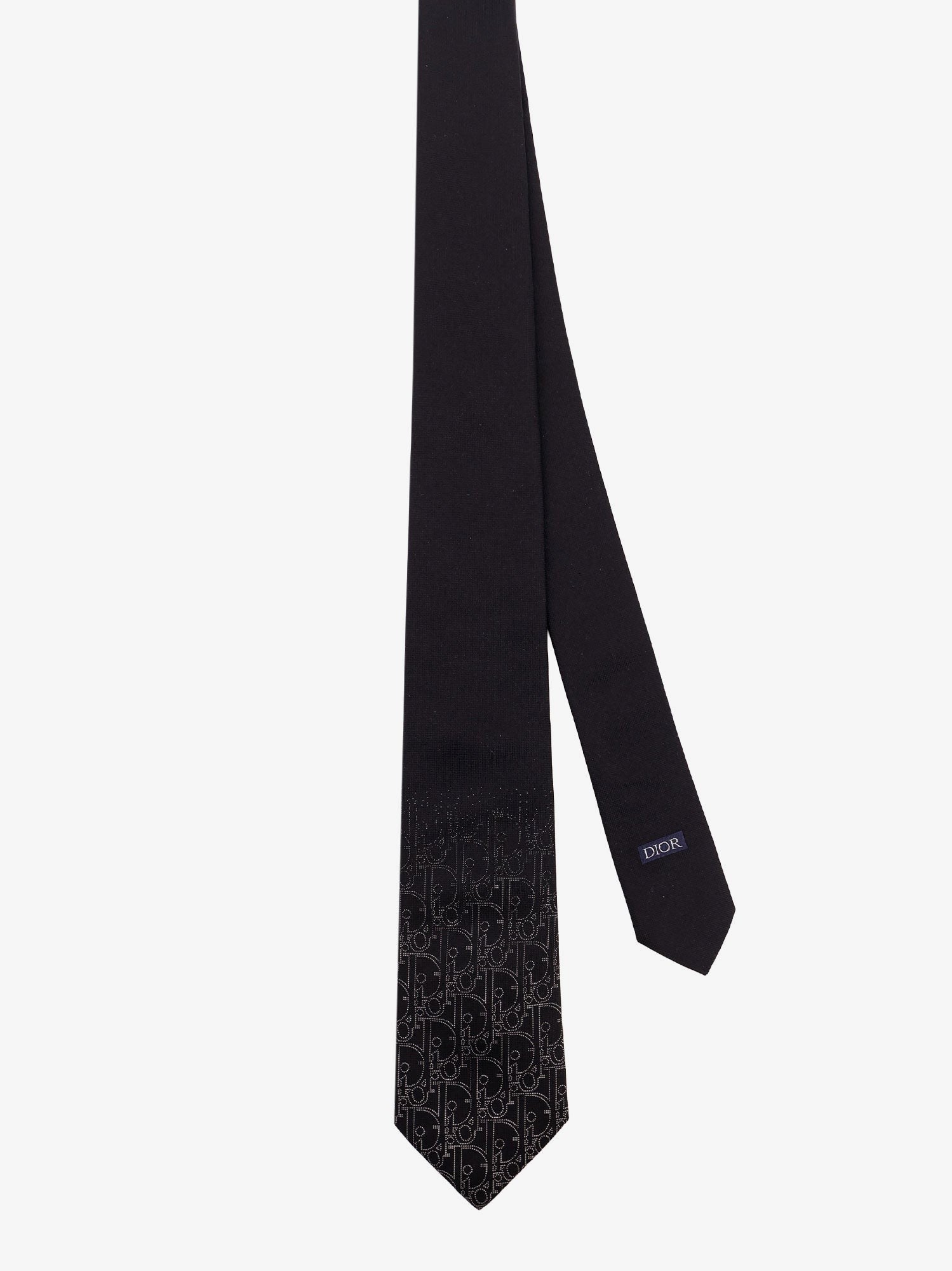 Silk tie