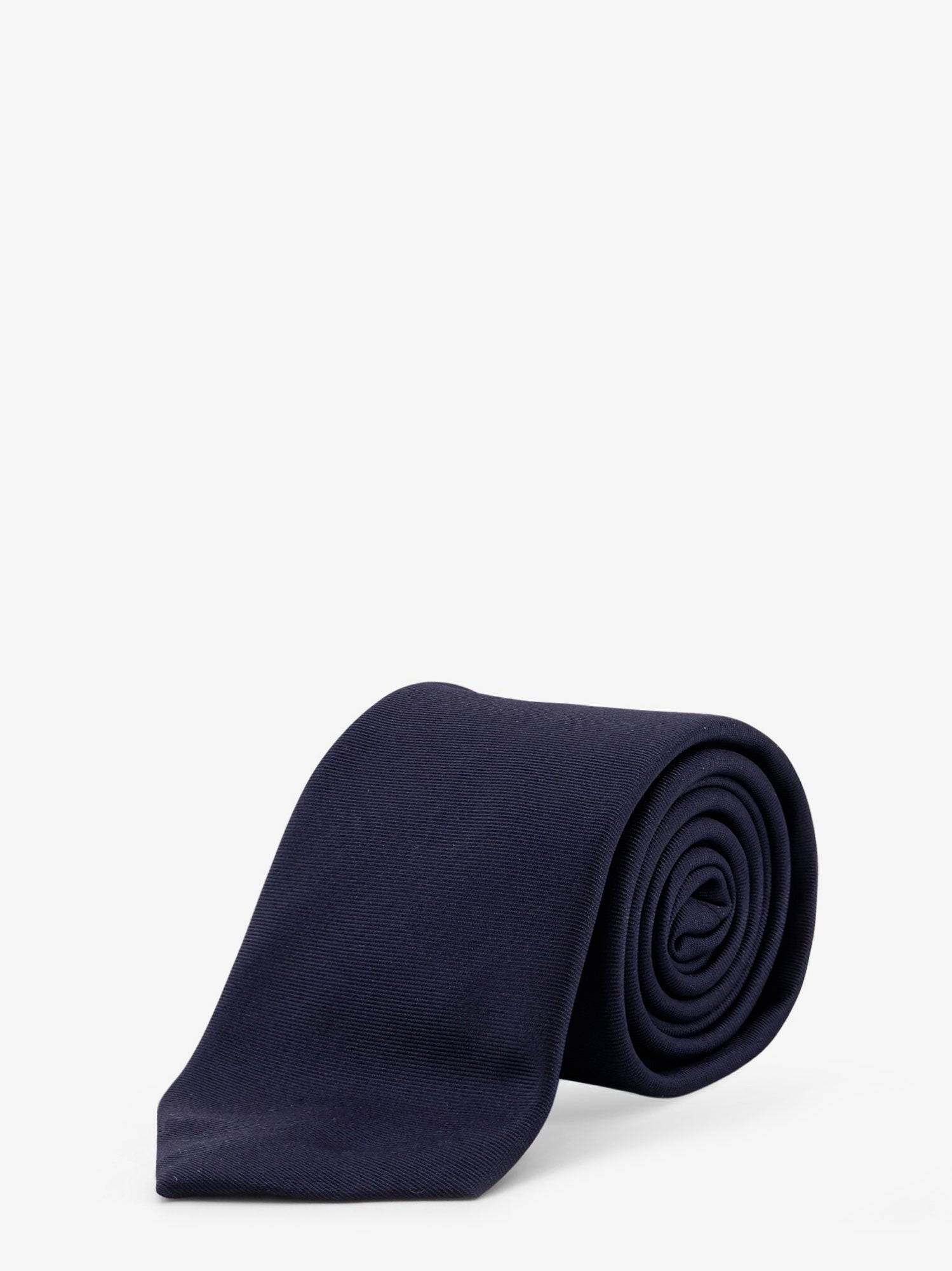Silk tie silk-tie_83b68c40-2849-4f95-8107-ce06f549c979