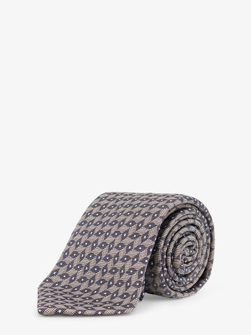Silk tie