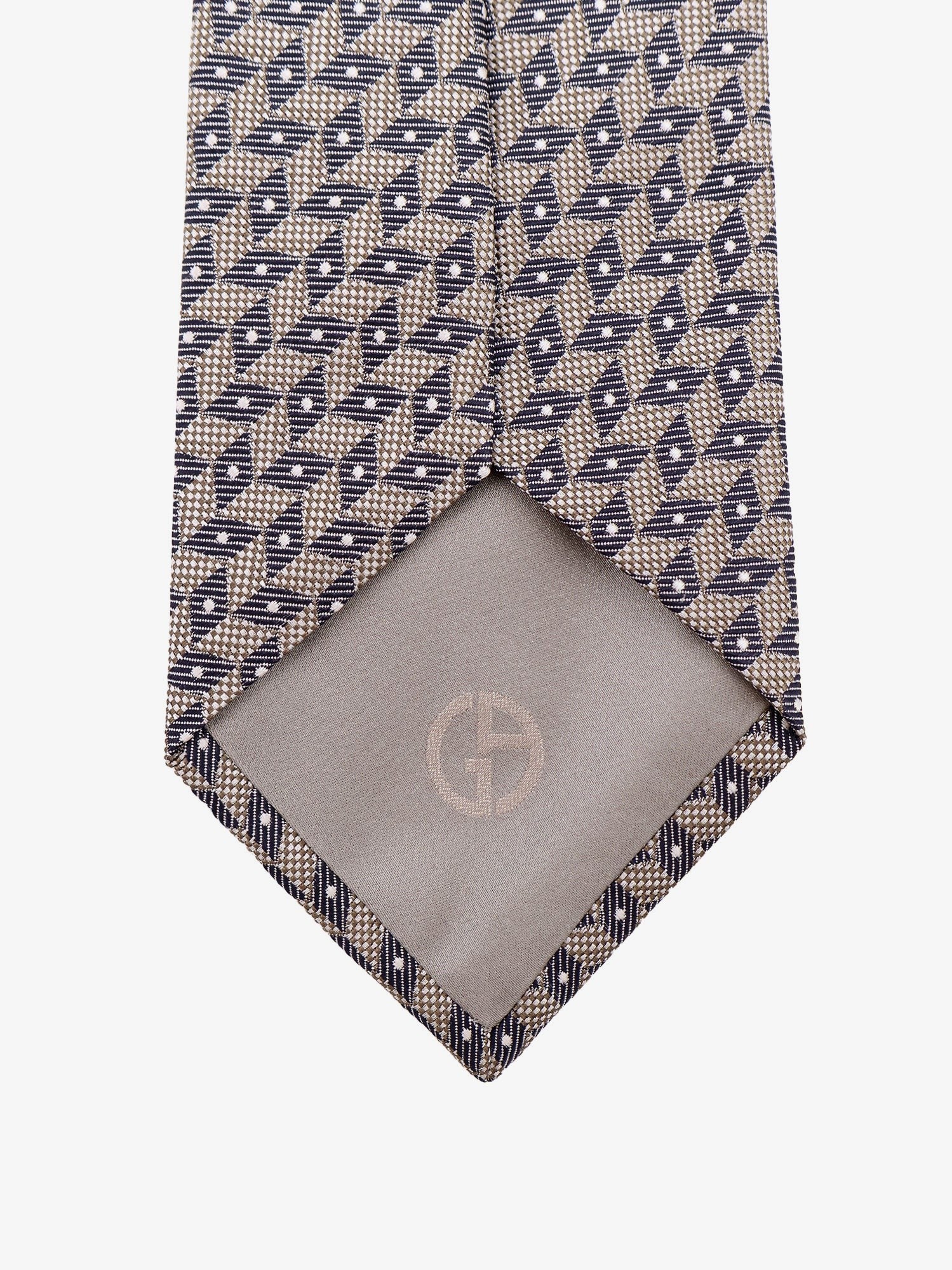 Silk tie