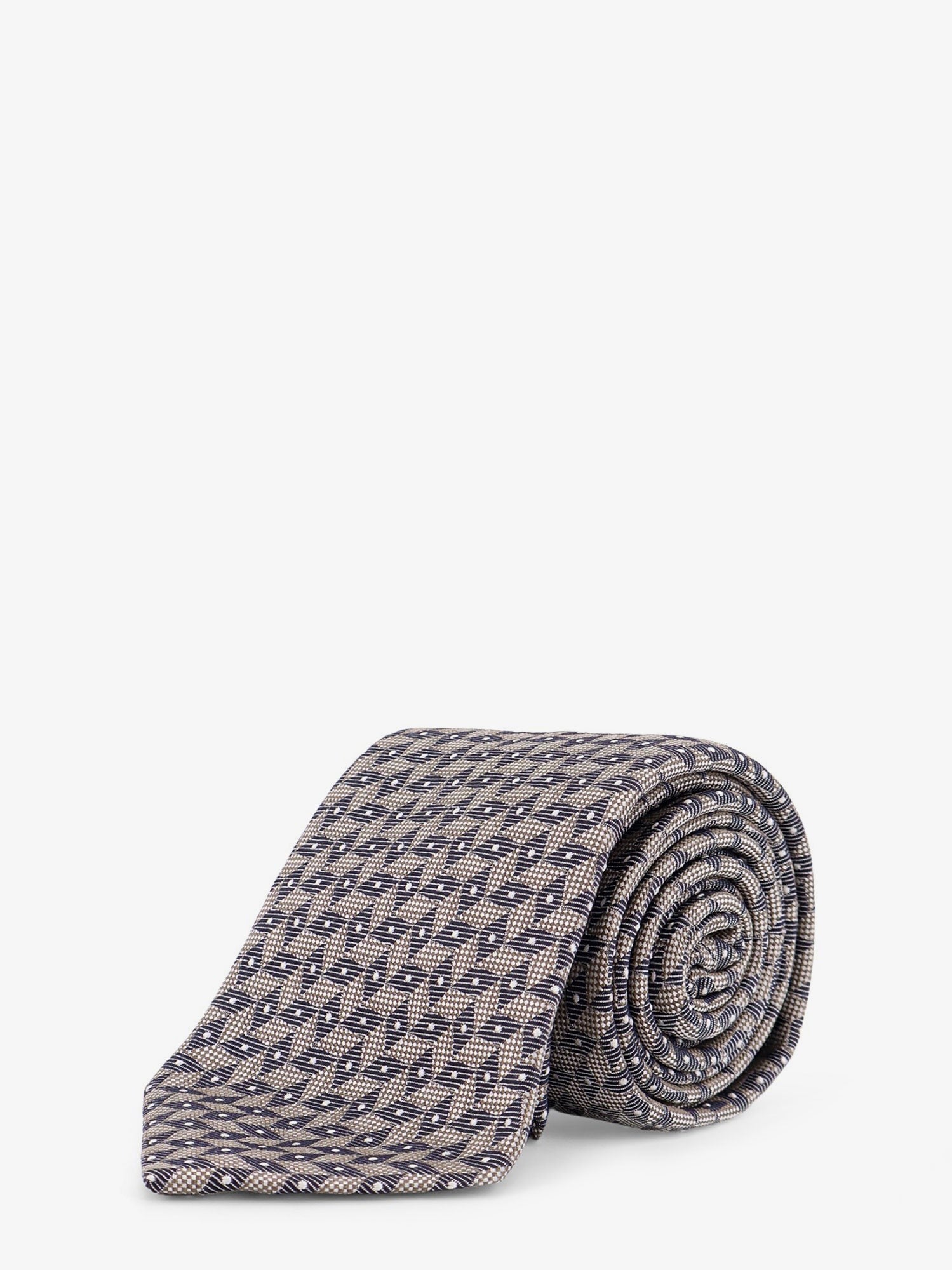 Silk tie