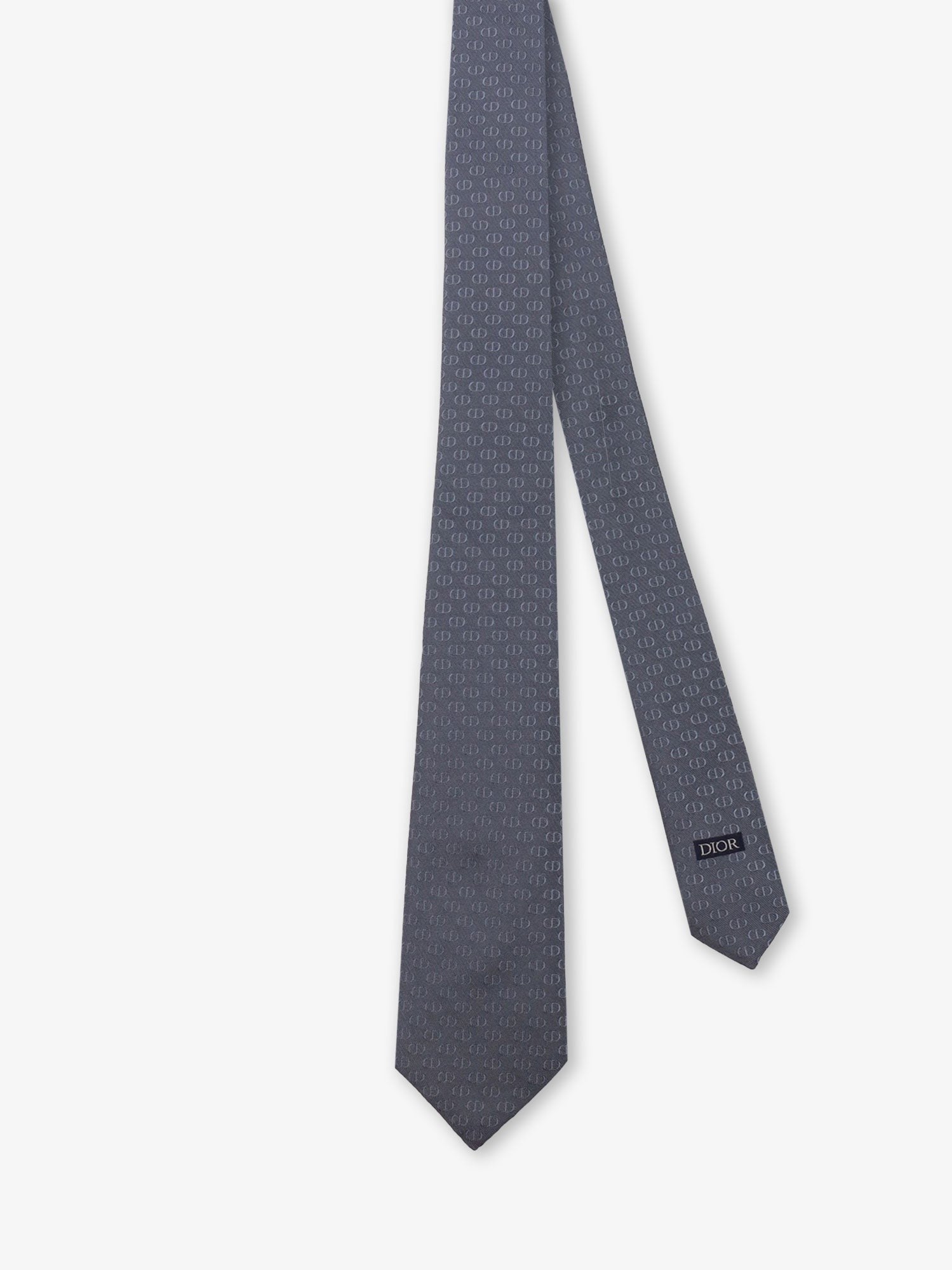 Silk tie