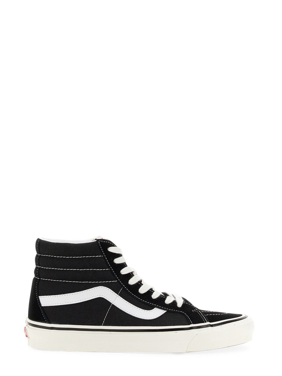 Vans - SK8-HI SNEAKER sk8-hi-sneaker_ec0b80b9-764e-44d7-b292-2e08206e0e98