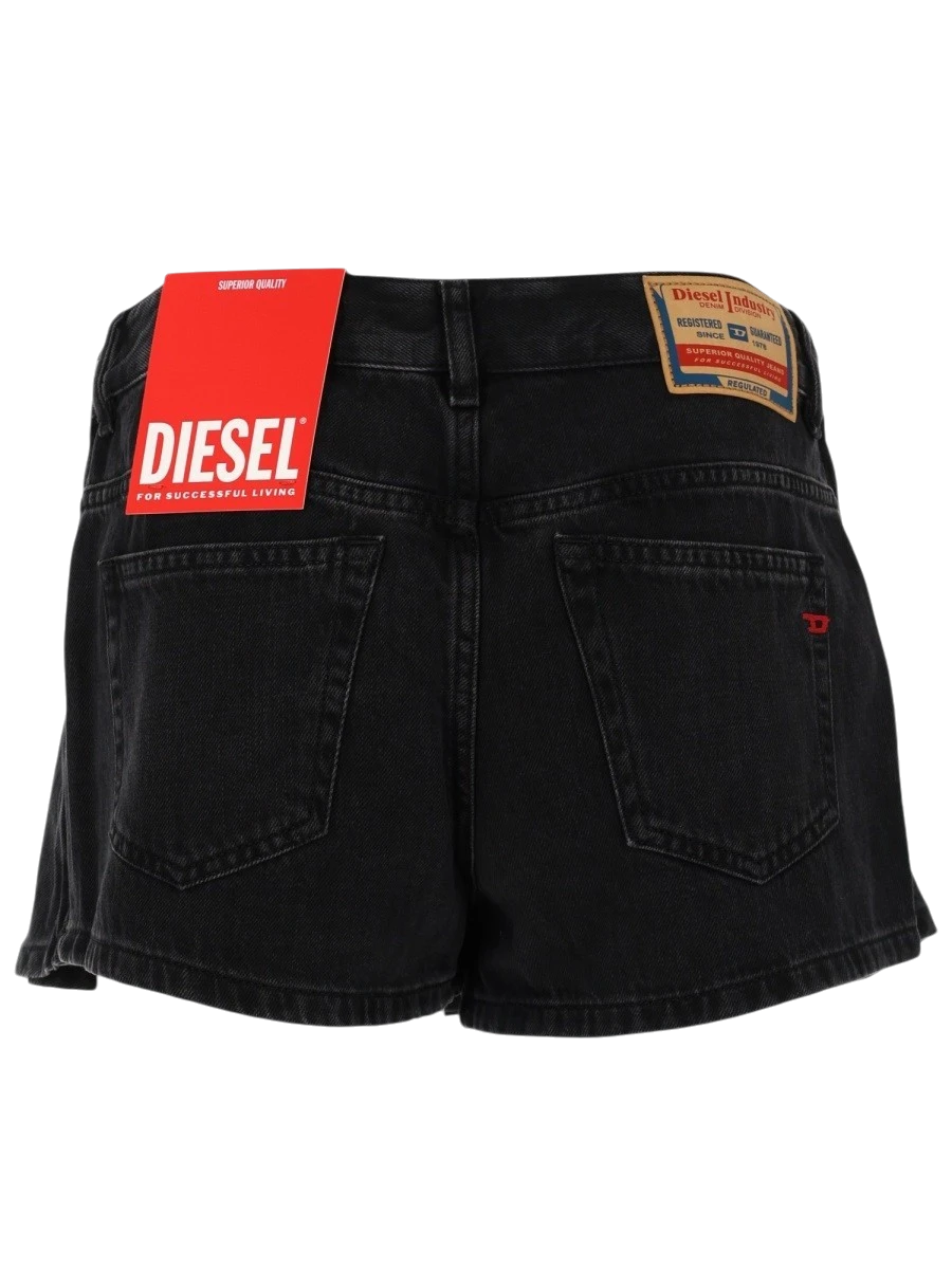 Diesel - SKORT A PIEGHE IN DENIM skort-a-pieghe-in-denim_22ad9ea4-f5ca-4556-883d-ecddeedaf195