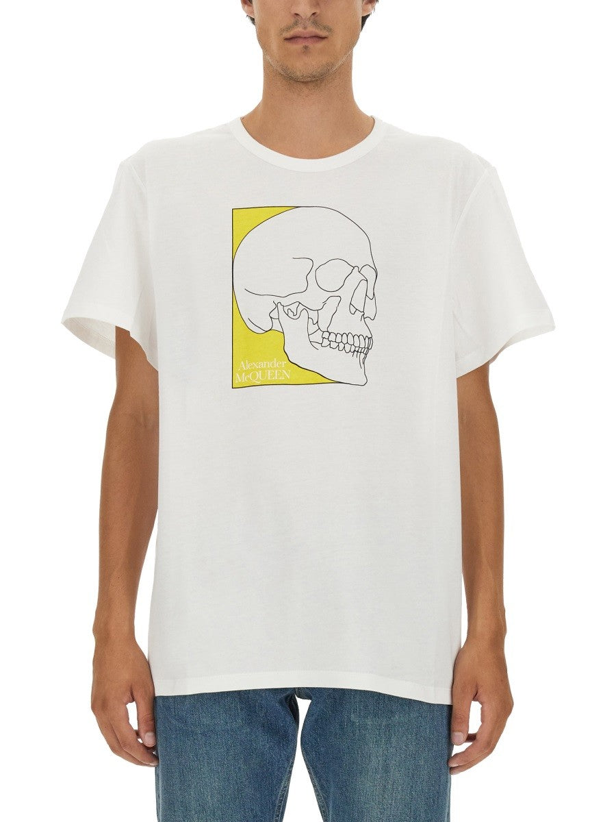 Alexander Mcqueen - SKULL PRINT T-SHIRT skull-print-t-shirt_e3a5575d-6e82-411d-a48b-8d6e13bffd09