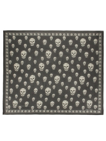 Alexander McQueen Black Skull Scarf skull-scarf_e5482bf1-26ea-467a-9b67-a93715c22890