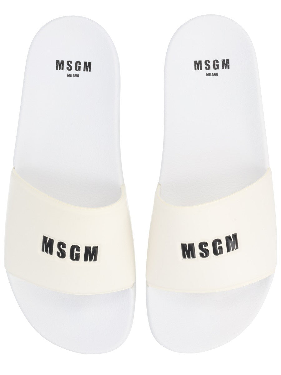 msgm - SLIDE CON LOGO slide-con-logo_a508c935-5843-4fc9-a78c-4937b841d978