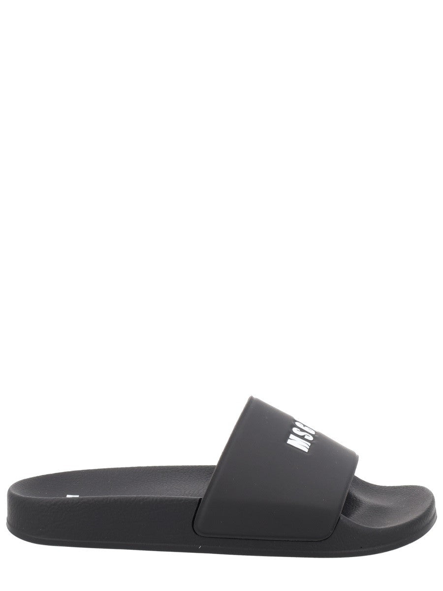 msgm - SLIDE CON LOGO slide-con-logo_c235bd32-31e2-48ee-9487-9175a7c8ac0c