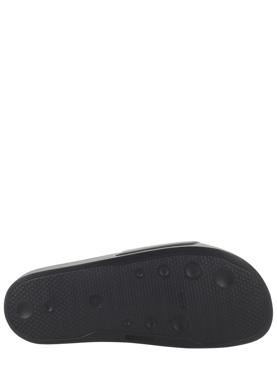 msgm - SLIDE CON LOGO slide-con-logo_e8f1c0fc-9f0e-46fa-bb6f-57533ff56f4c