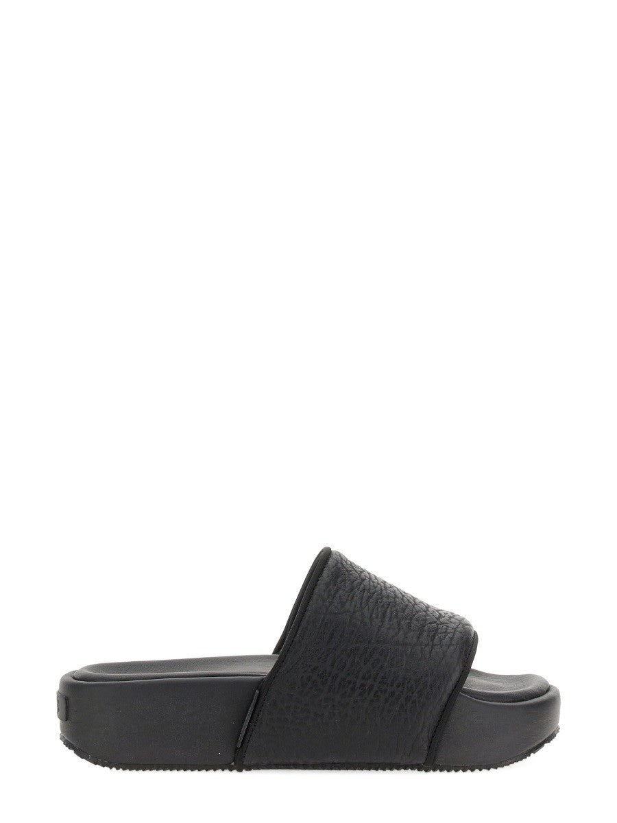 Y - 3 - SLIDE SANDAL slide-sandal_dfddcff9-d486-4bda-ad3f-500608c41dcc