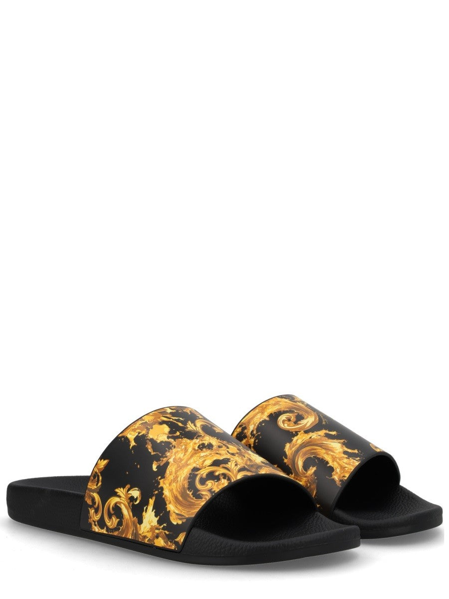 Versace Jeans Couture - SLIDES WITH PRINT slides-with-print_21aa5e14-2f76-4862-beea-887bf4604b8f