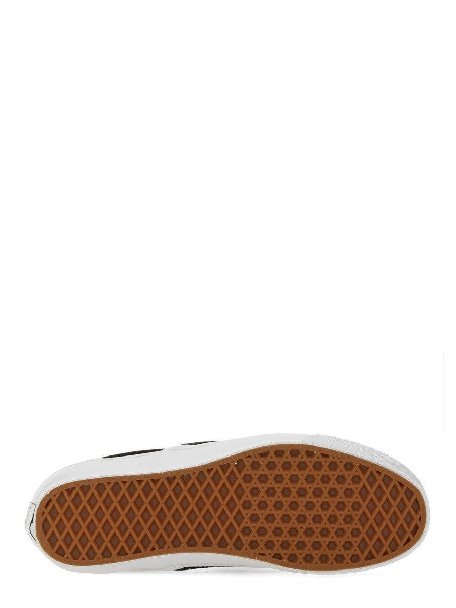 Vans - "SLIP-ON PREMIUM 98" SNEAKER Unisex slip-on-premium-98-sneaker_31d6a90e-0fab-4069-9ed7-f6d22164d62f