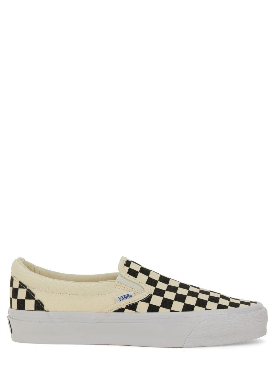 Vans - SLIP-ON PREMIUM 98 Unisex slip-on-premium-98_f735da4b-a7d9-412e-801a-55ae53135b5e