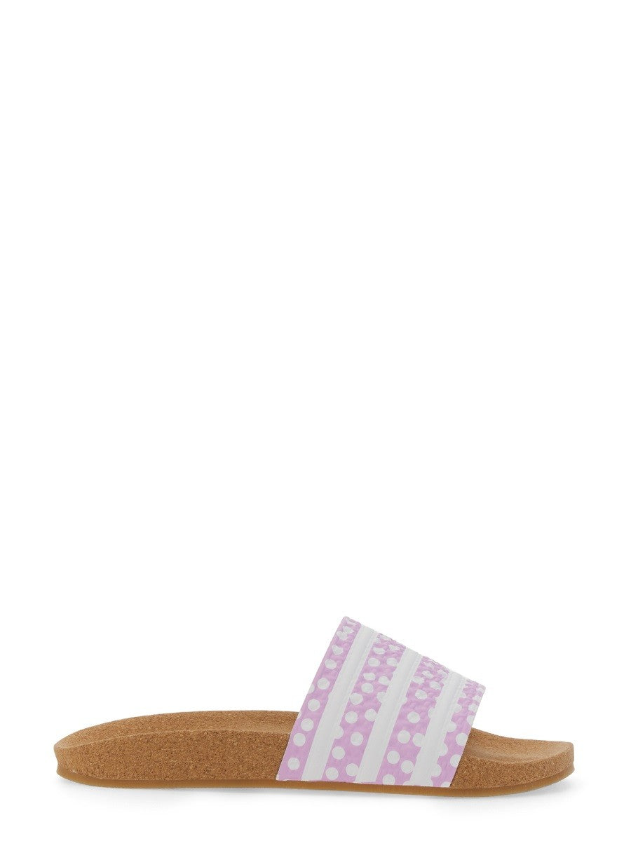 ADIDAS ORIGINALS - SLIP-ON SLIPPER ADILETTE slip-on-slipper-adilette_6edde62a-8239-4ba0-8906-9d505d0f6ece