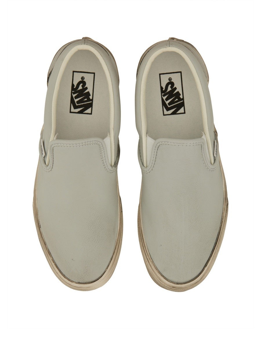 SLIP-ON SNEAKER