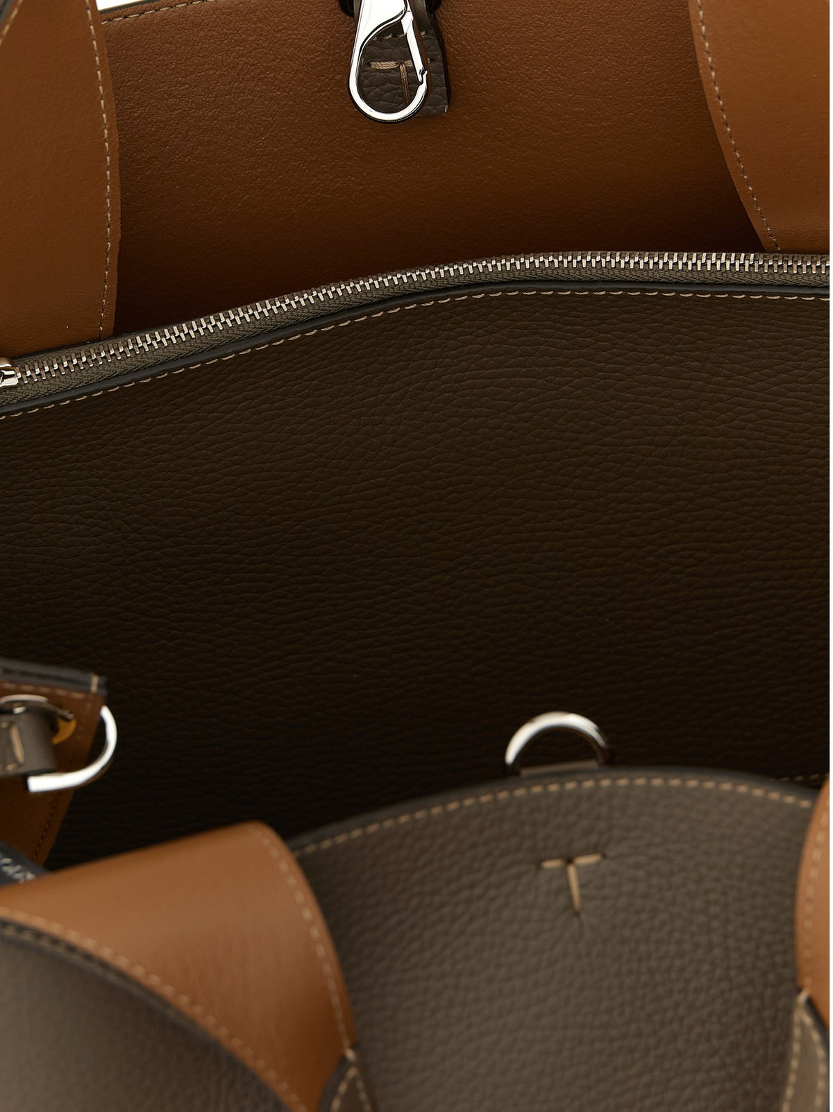TOD'S - Small leather bucket bag small-leather-bucket-bag_437740eb-0a8b-4ab5-a47f-1f9d63eef693