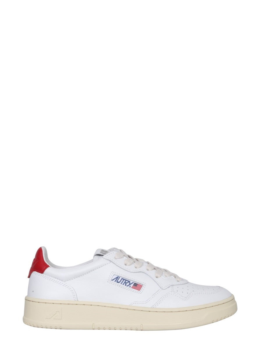 Autry - SNEAKER "MEDALIST LOW" sneaker-in-pelle_16314b64-8744-438f-b54f-225b5e898dce