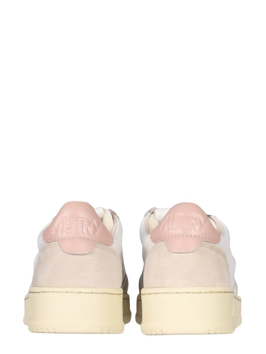 "MEDALIST LOW" SNEAKER