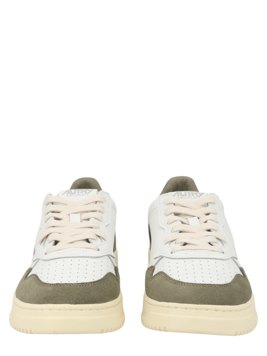 Autry - SNEAKER "MEDALIST LOW" sneaker-medalist-low_074b9eca-f6c3-491f-aa55-38081c0b7225