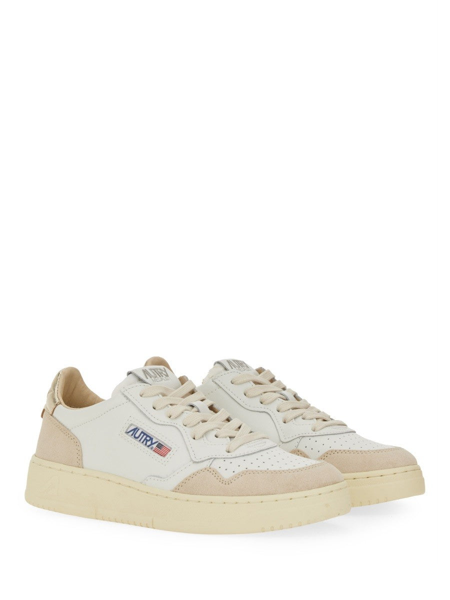 Autry - SNEAKER "MEDALIST LOW" sneaker-medalist-low_20a44d8c-50ab-45c9-81c0-4377a7ef3507