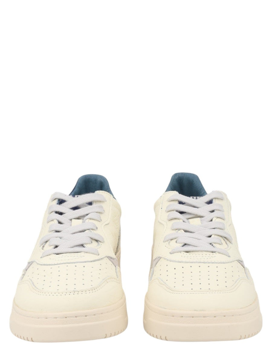 Autry - SNEAKER "MEDALIST LOW" sneaker-medalist-low_2b27805f-c6f4-47e4-8bc9-ab298a0f56b8