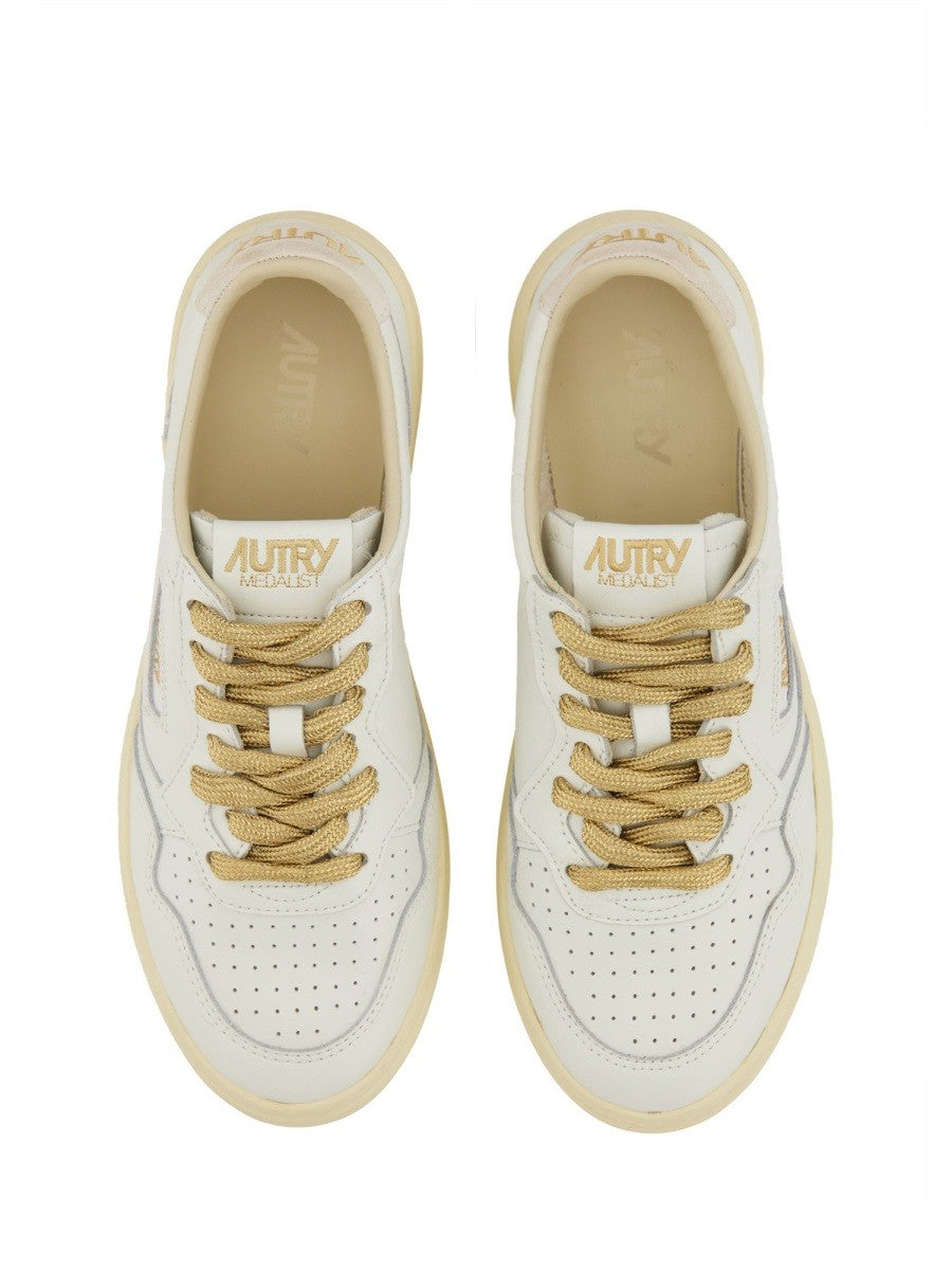 Autry - SNEAKER MEDALIST LOW sneaker-medalist-low_3422e897-f1df-4ee1-a95d-c680832d2b1f