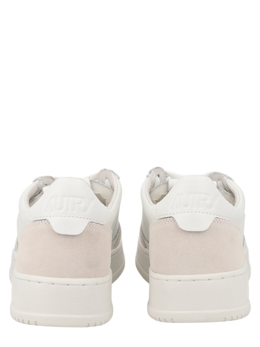 Autry - SNEAKER "MEDALIST LOW" sneaker-medalist-low_3ed4ebad-1ee1-4855-a8c0-246750f981dd