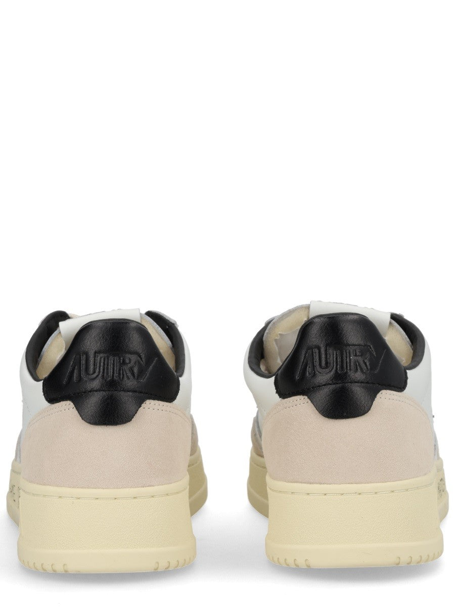Autry - SNEAKER "MEDALIST LOW" sneaker-medalist-low_650a197d-dd84-4f75-9189-09efb38cade9