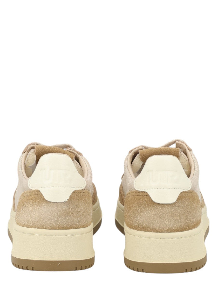Autry - SNEAKER "MEDALIST LOW" sneaker-medalist-low_91503233-07f4-4cc7-9783-46bca6130450
