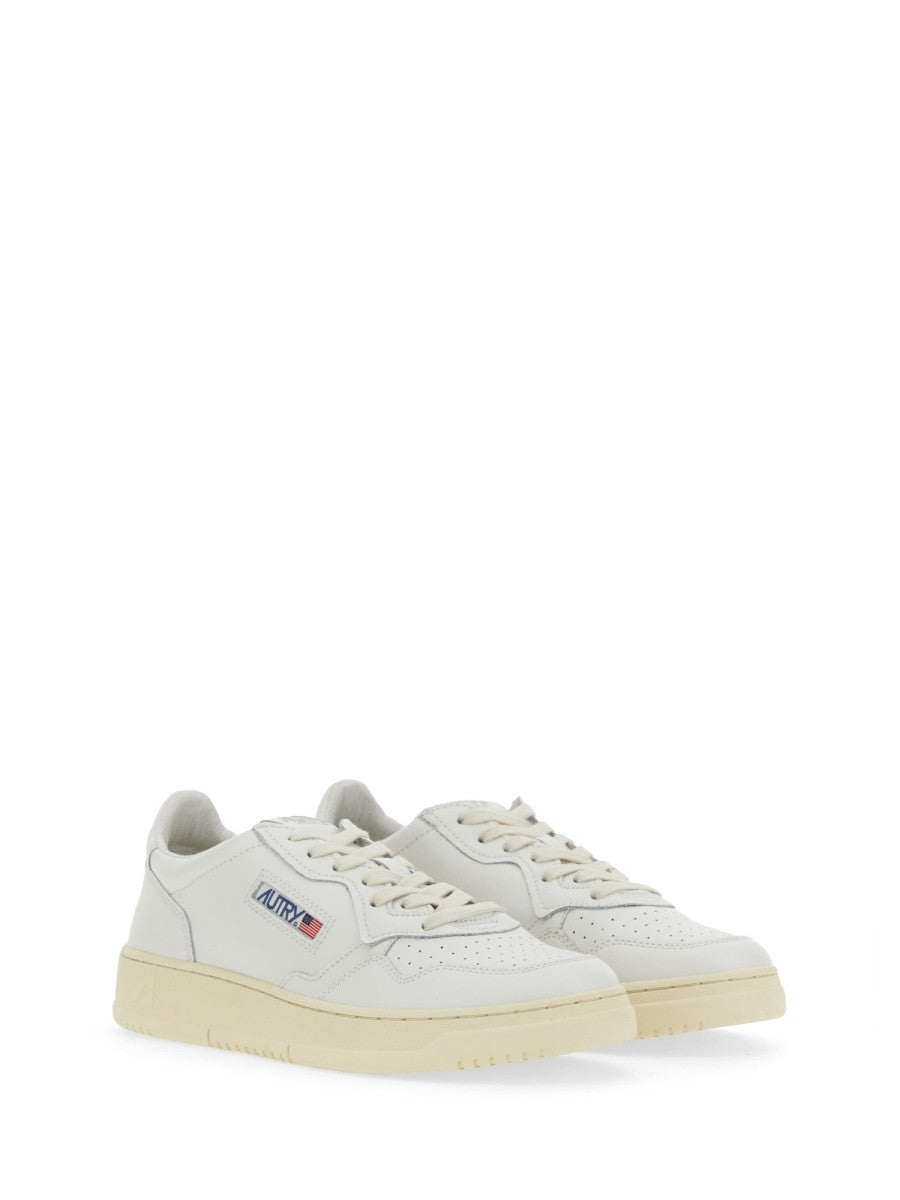 "MEDALIST LOW" SNEAKER