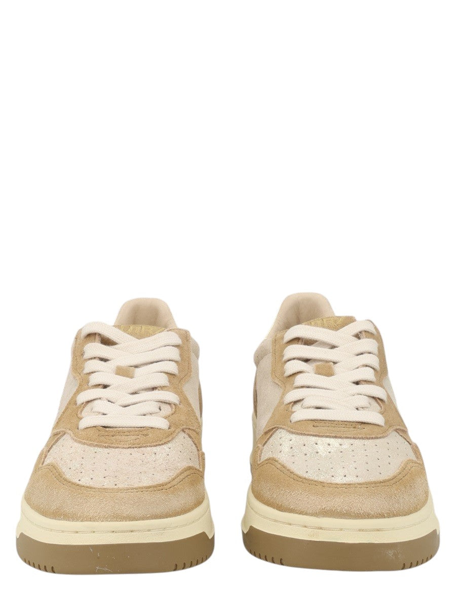 Autry - SNEAKER "MEDALIST LOW" sneaker-medalist-low_91503233-07f4-4cc7-9783-46bca6130450