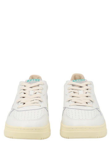 Autry - SNEAKER "MEDALIST LOW" sneaker-medalist-low_991326d8-a3e7-489f-906d-8f0b02922dcb