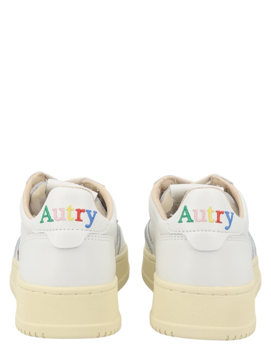 Autry - SNEAKER "MEDALIST LOW" sneaker-medalist-low_99dc96f2-b0b8-4720-a499-6360d2b4fc71