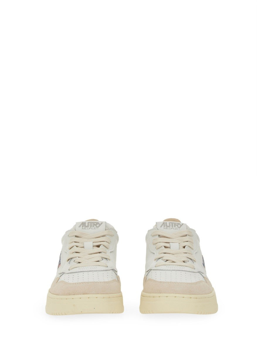 Autry - SNEAKER "MEDALIST LOW" sneaker-medalist-low_afa53f29-332d-4792-be8e-926ca5d5c5ee