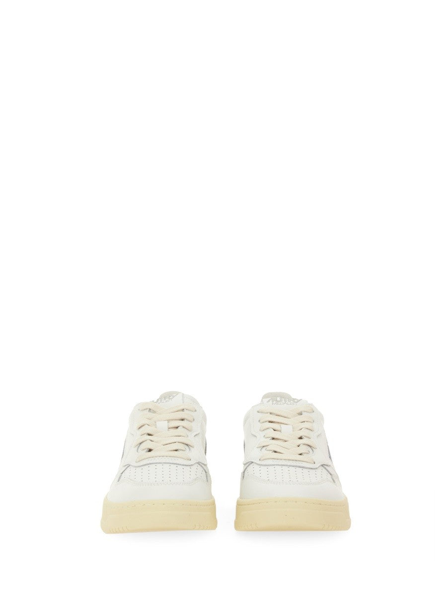 "MEDALIST LOW" SNEAKER