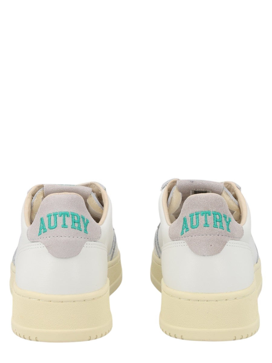 Autry - SNEAKER "MEDALIST LOW" sneaker-medalist-low_d46fdc04-4930-4222-8f7e-9cfb7c2a3315