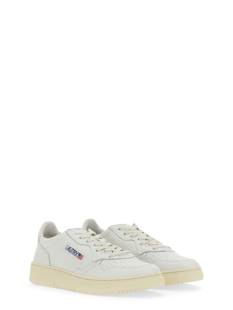 "MEDALIST LOW" SNEAKER