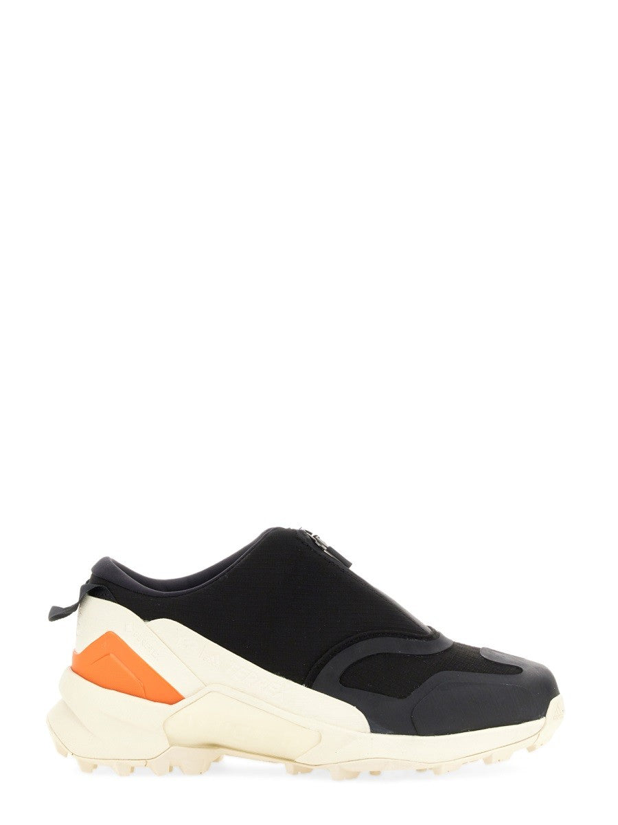 Y - 3 - SNEAKER TERREX SWIFT R3 GTX sneaker-terrex-swift-r3-gtx_a51ad957-be29-4fe2-9207-1679b6ac734d