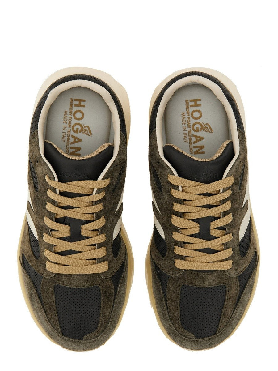 Hogan - SNEAKER WITH LOGO sneaker-with-logo_c4e57c60-3ca8-4635-b673-f8ecd5f2d471