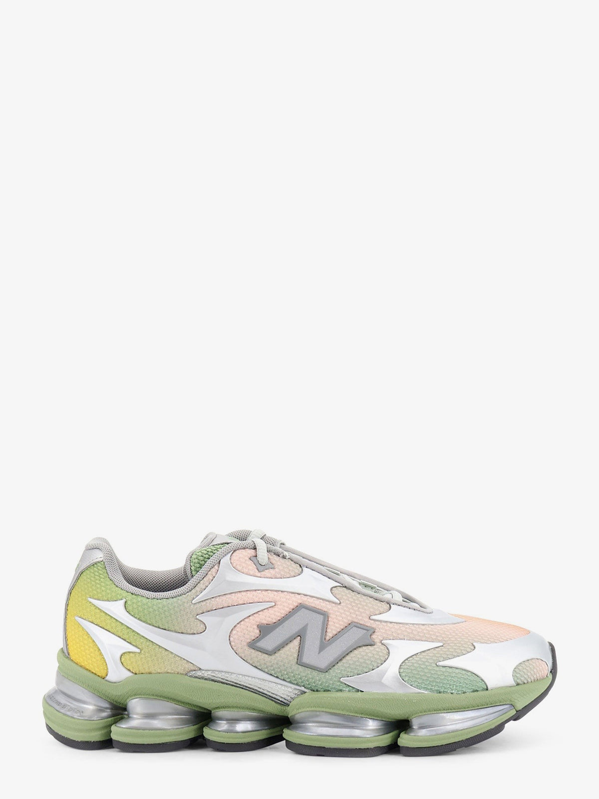 New Balance - Technical fabric 20006 sneakers with lateral logo sneakers-20006-in-tessuto-tecnico-con-logo-laterale_95e98d87-bf8a-48b8-b3b7-d6bd7ef9ae81