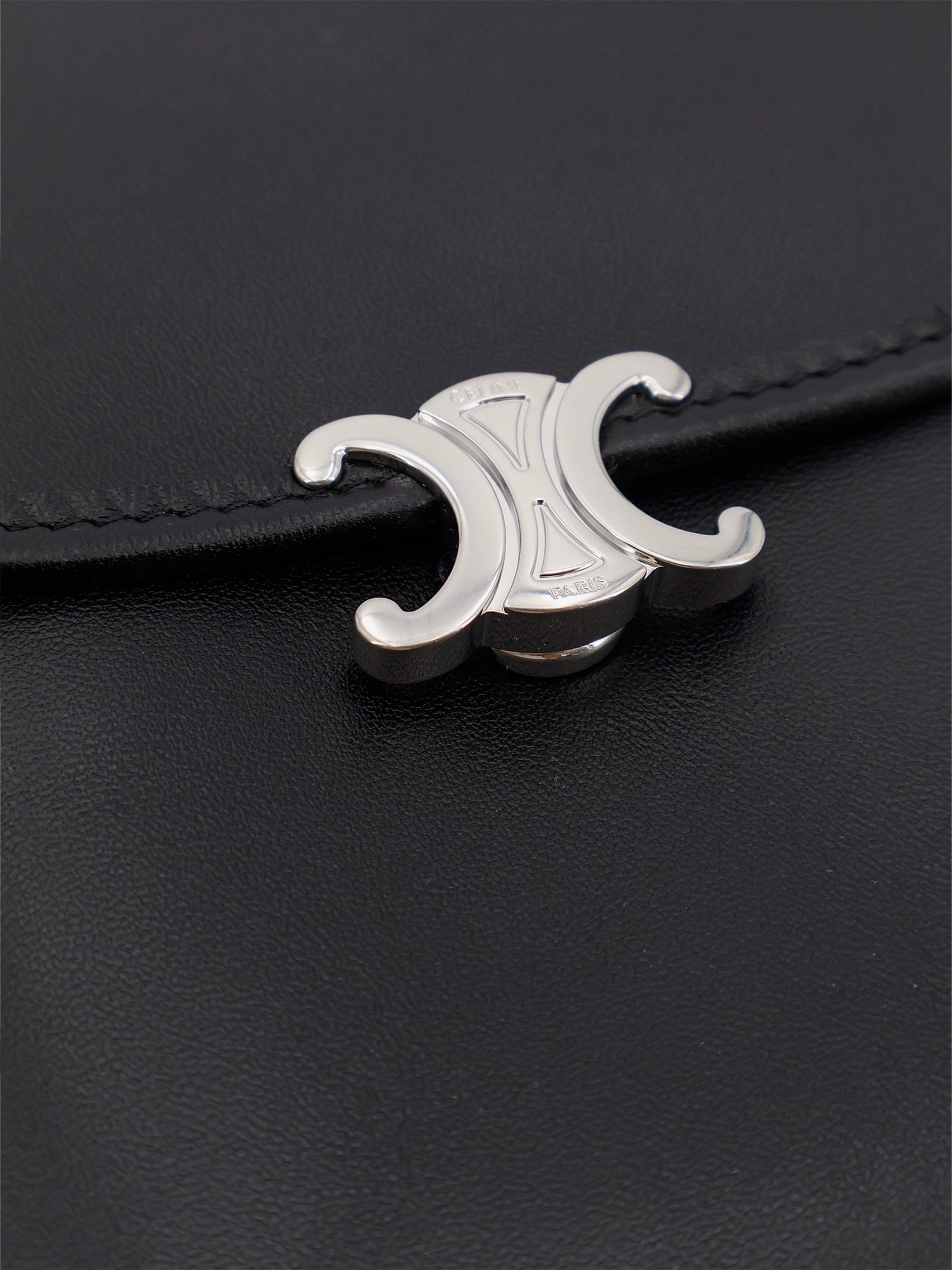 Celine - Soft Triomphe leather shoulder bag soft-triomphe-leather-shoulder-bag_f14ceb7a-968c-4851-a4b9-03eae753321a