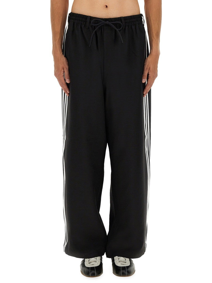 Y - 3 - "SPORT UNIFORM 3-STRIPES" PANTS sport-uniform-3-stripes-pants_06087f60-3f73-425f-8aa5-13d062115066