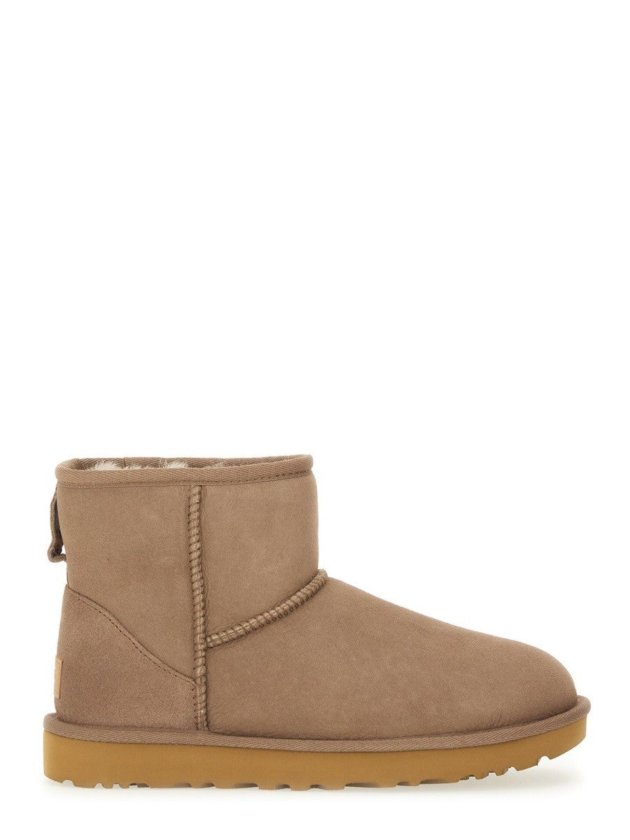 Ugg - Stivaletto "Classic Mini II" beige