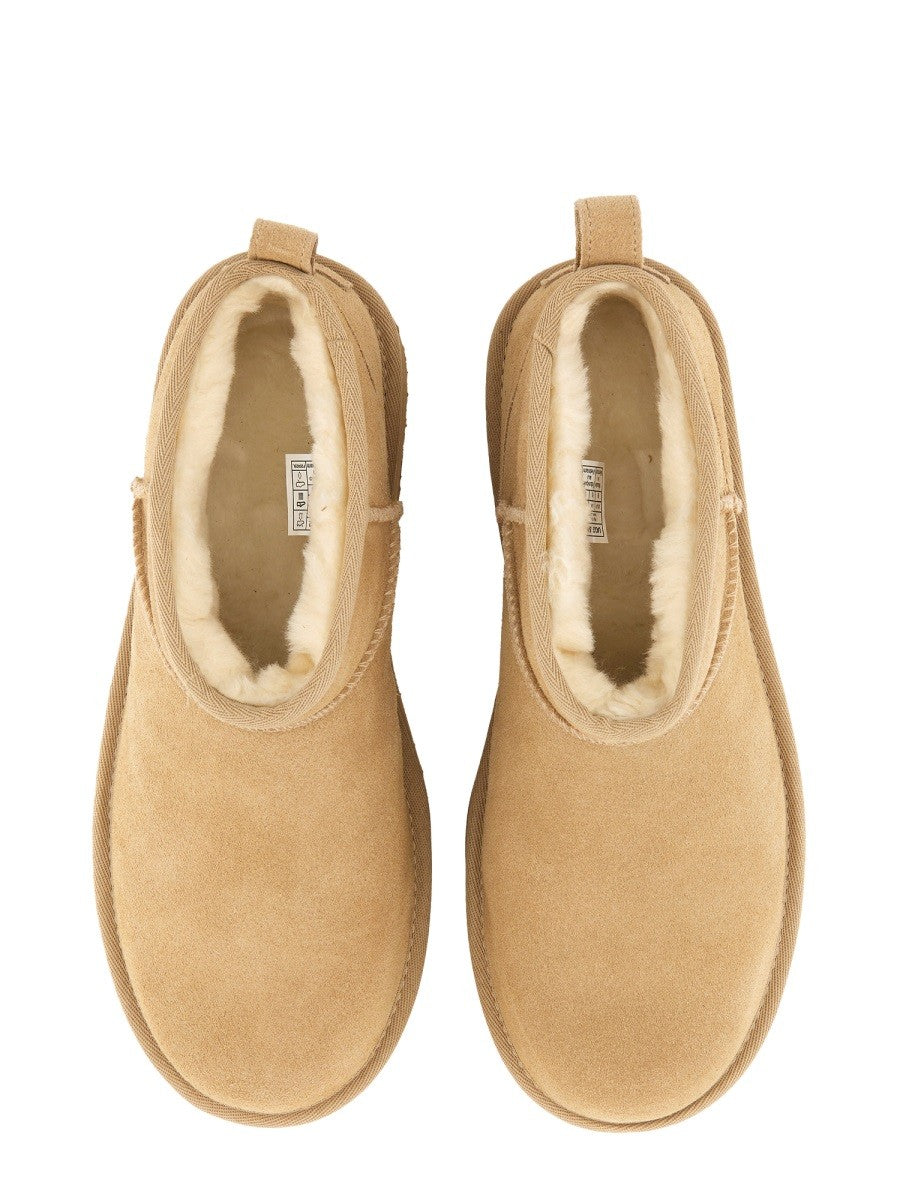 Ugg - STIVALE CLASSIC ULTRA MINI CON PLATEAU