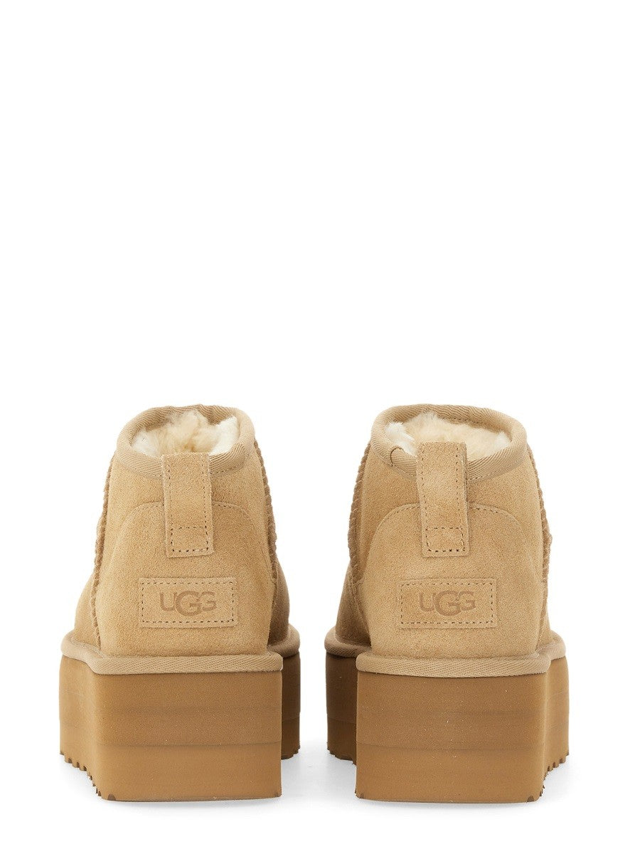 Ugg - STIVALE CLASSIC ULTRA MINI CON PLATEAU