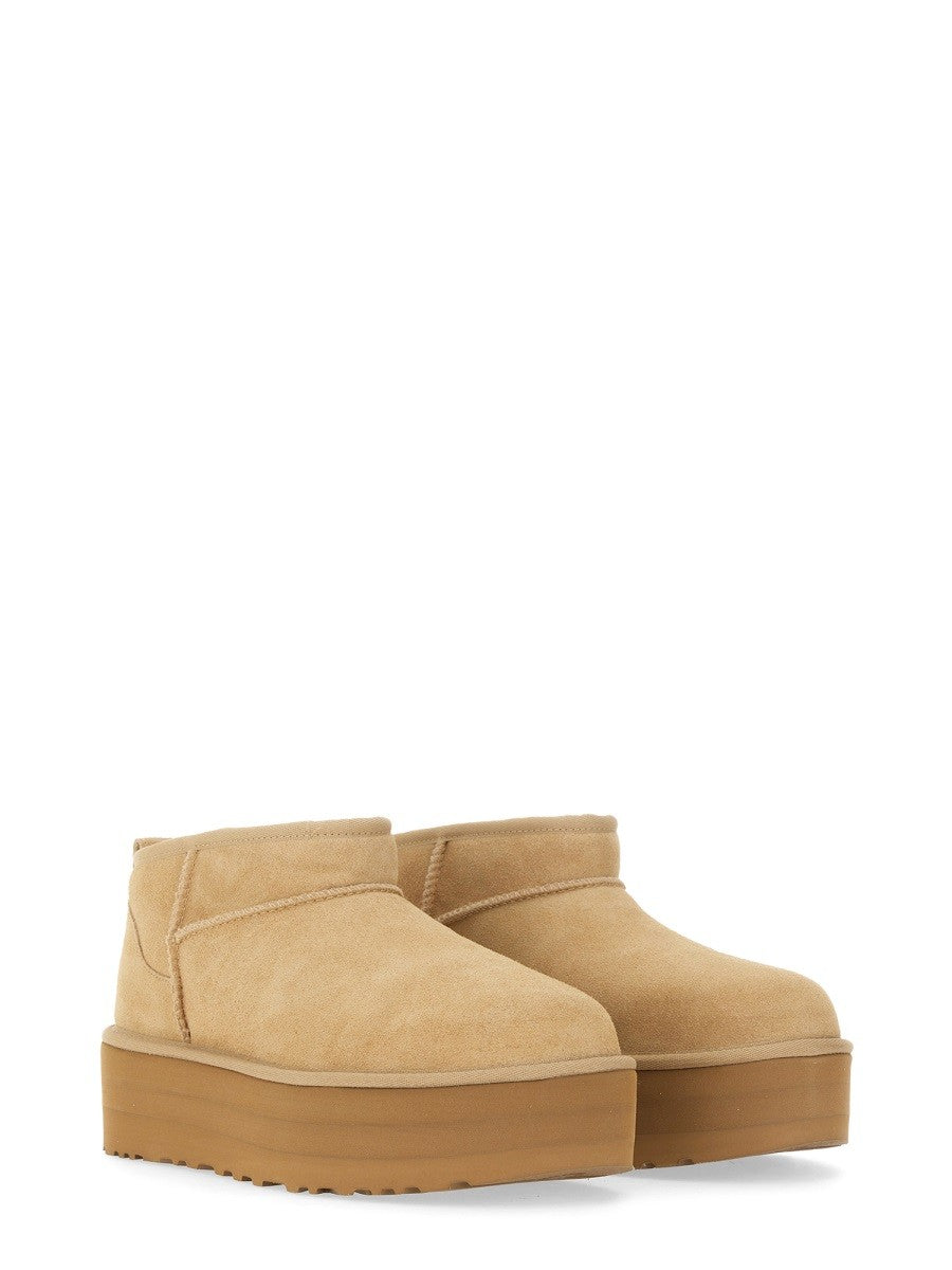Ugg - STIVALE CLASSIC ULTRA MINI CON PLATEAU stivale-classic-ultra-mini-con-plateau_db03cdeb-a908-4edb-ab6c-5d54028477a6