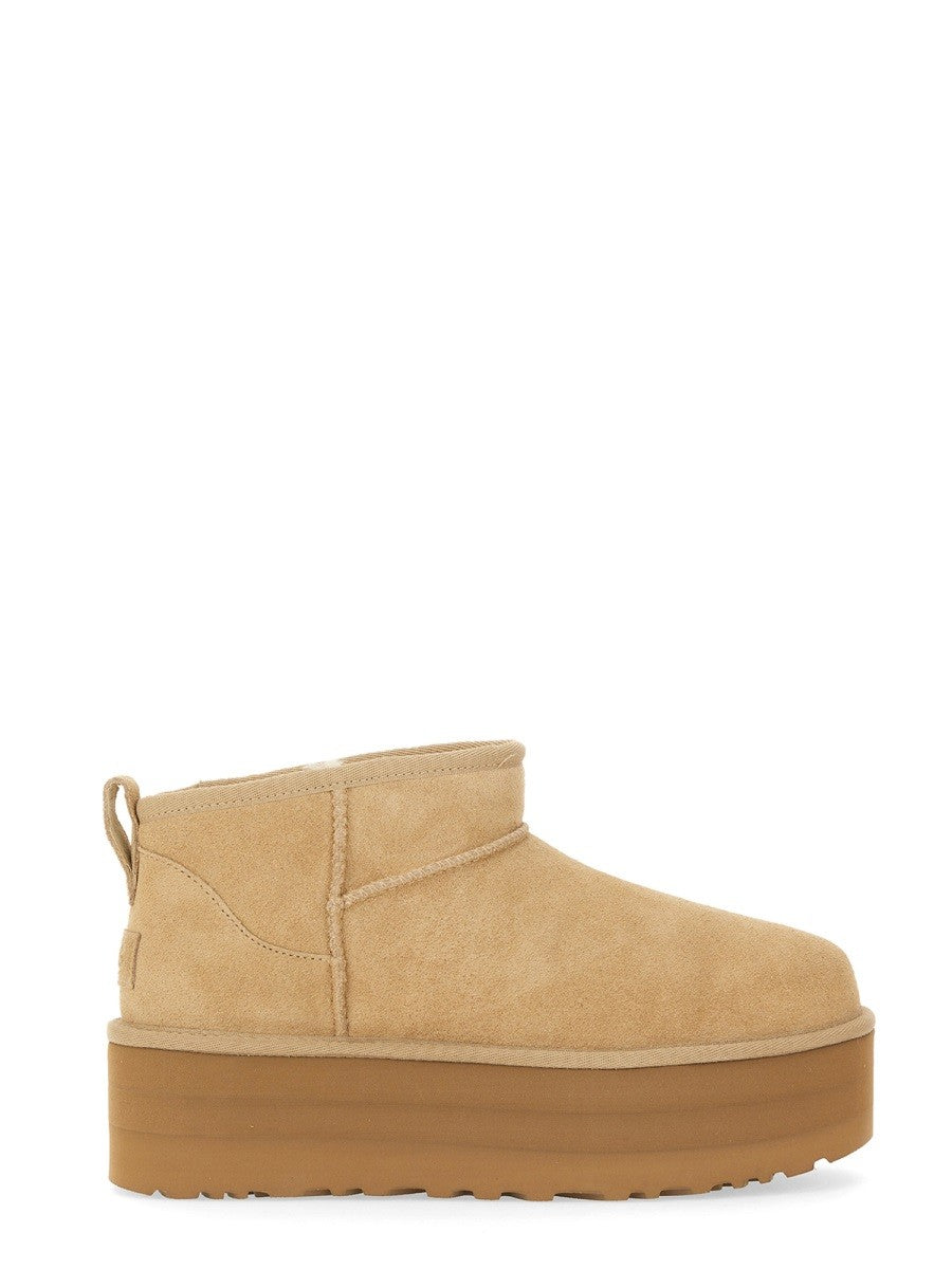 Ugg - STIVALE CLASSIC ULTRA MINI CON PLATEAU stivale-classic-ultra-mini-con-plateau_db03cdeb-a908-4edb-ab6c-5d54028477a6