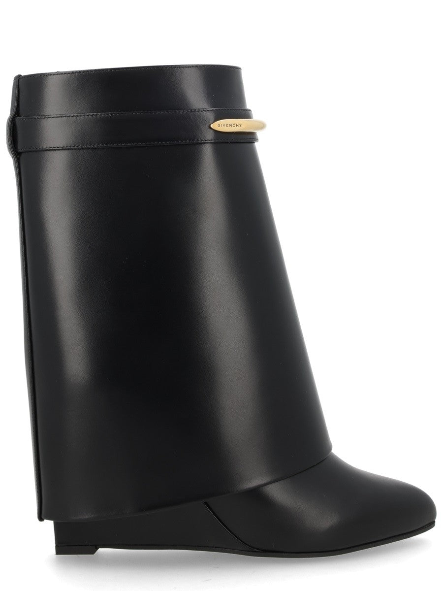 Givenchy STIVALE "SHARK PINCH"