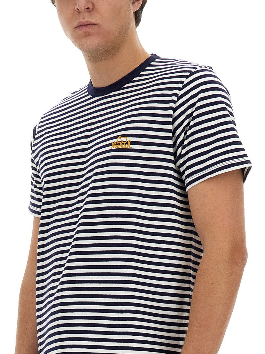 Woolrich - STRIPED T-SHIRT striped-t-shirt_7625f7c1-6768-4cee-8fee-f1e003d58a55