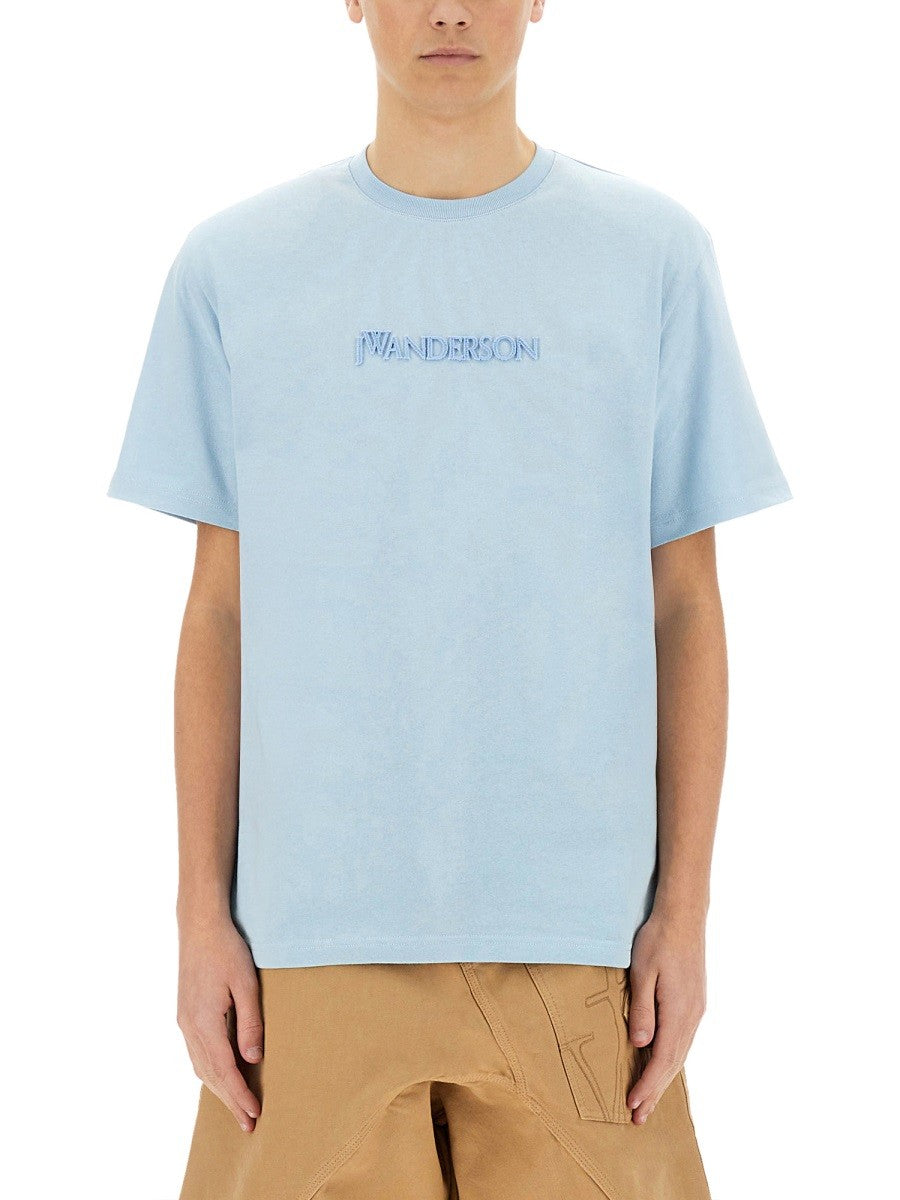 T-SHIRT WITH LOGO EMBROIDERY t-shirt-with-logo-embroidery_e913e820-b69b-46d5-9b6b-94ad52bf9153